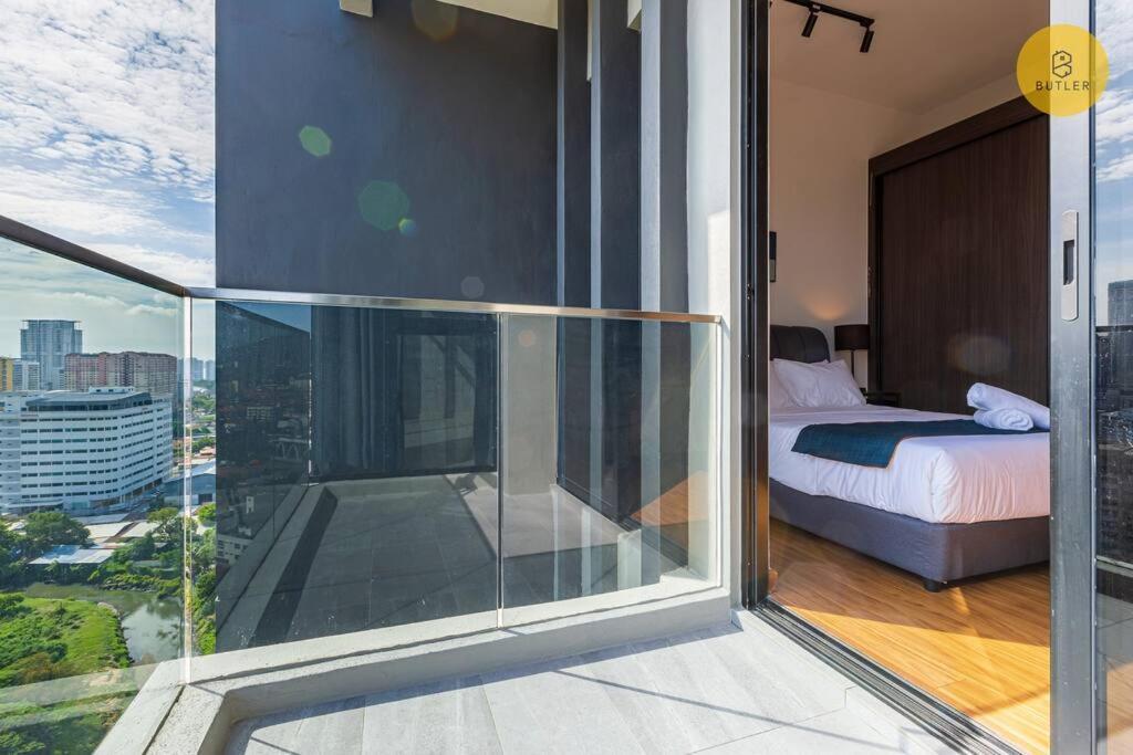 Greatview 2br Infinity Pool & Easyaccess To Town 13 George Town